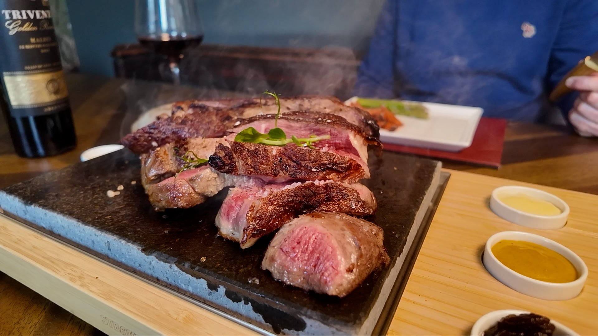 The Steak Sharer & Sauces Set